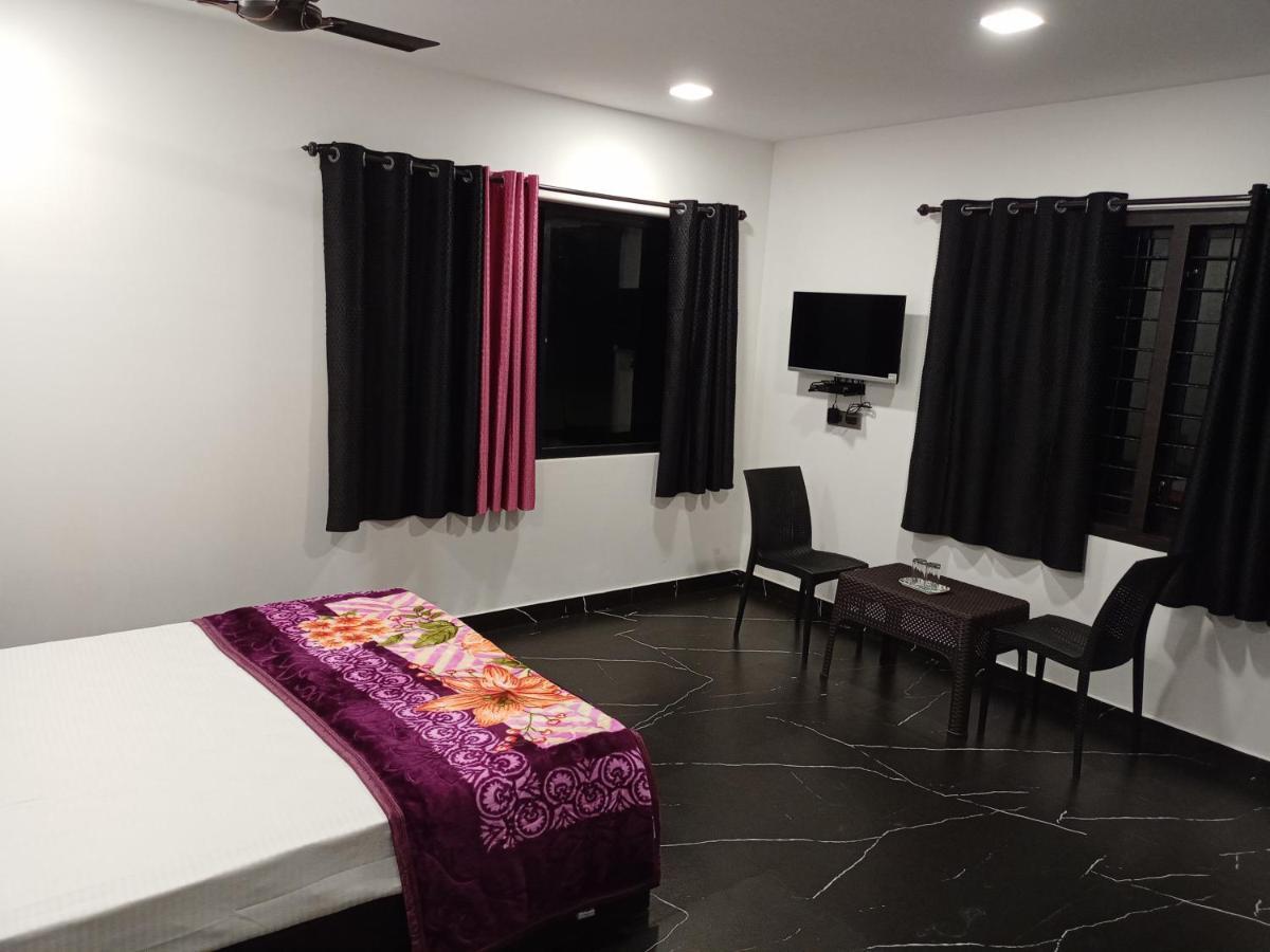 אידוקי La Casa De Alexa Homestay מראה חיצוני תמונה