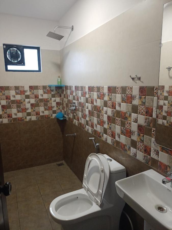 אידוקי La Casa De Alexa Homestay מראה חיצוני תמונה
